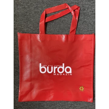 Piros bevásárlótáska